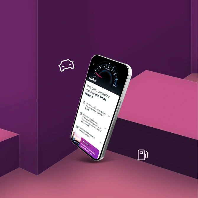 Smartphone com a App Millennium a apresentar as vantagens do seguro auto Móbis