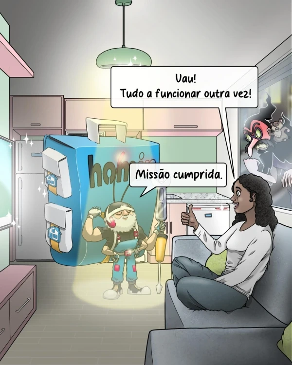 Mulher sorri no sofá com a luz acesa enquanto o herói HOMIN celebra a missão cumprida.