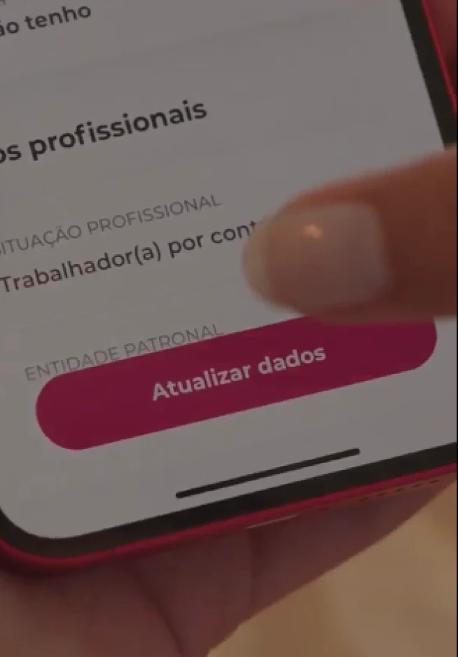 Ecrã da App Millennium com um CTA "Atualizar dados"