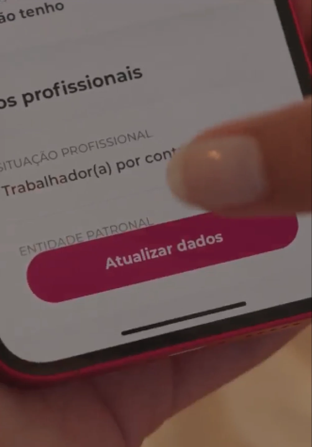 Ecrã da App Millennium com um CTA "Atualizar dados"