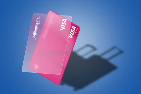 Cartão de crédito Classic com a sombra de malas de viagem