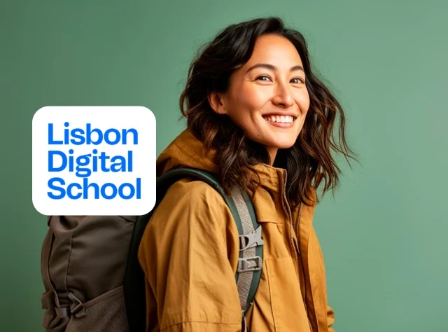  Smiling university student with a backpack on her back