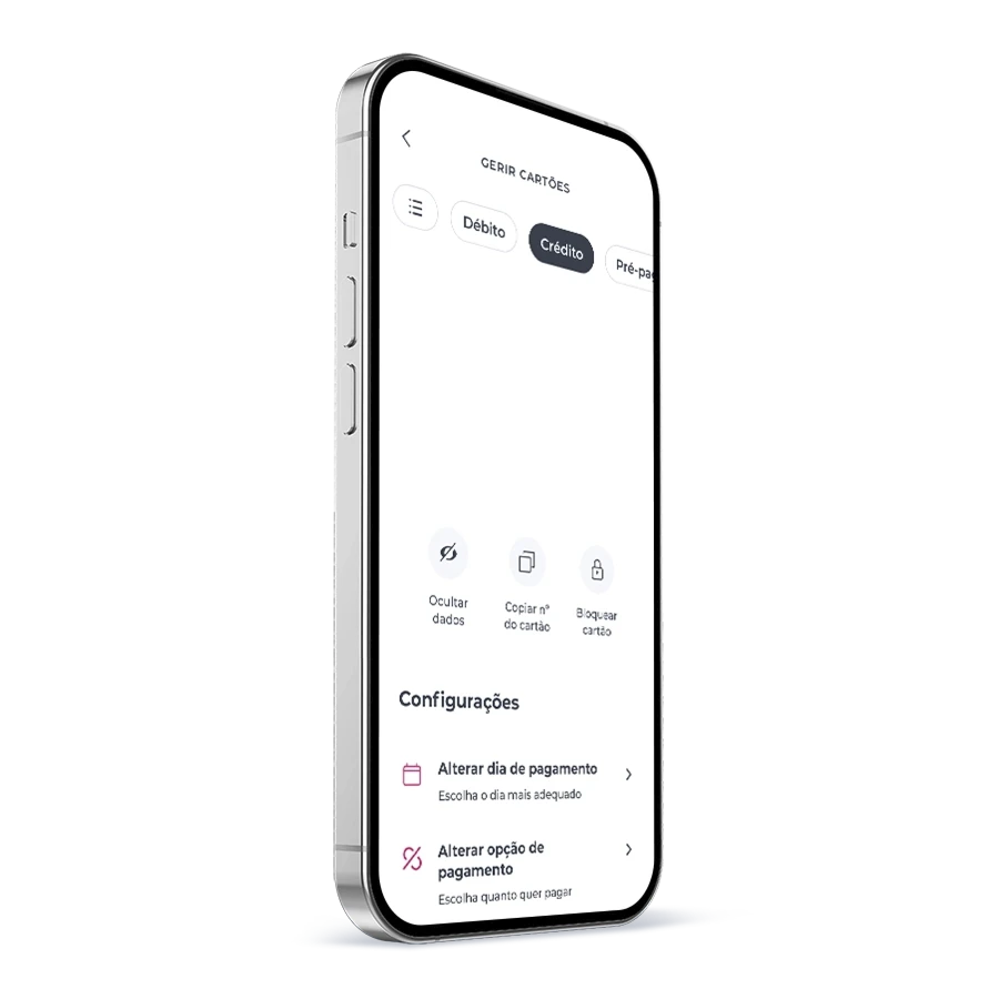 telemóvel com ecrã da App Millennium
